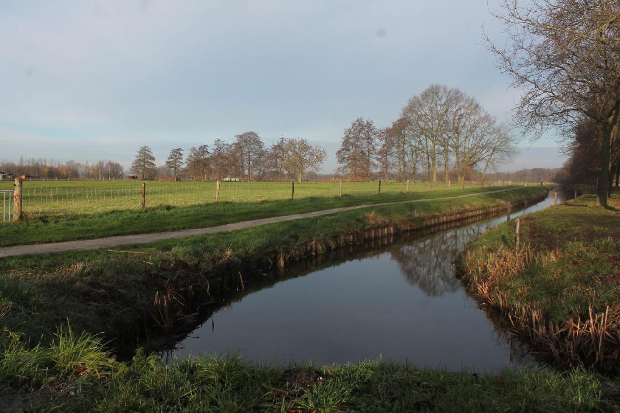 B&B 'T Onderkomen 't Harde Exterior foto